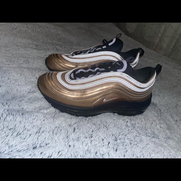 Nike Womens Airmax 97- Metallic Bronze and Black (CT1176-900) - Picture 4 of 8